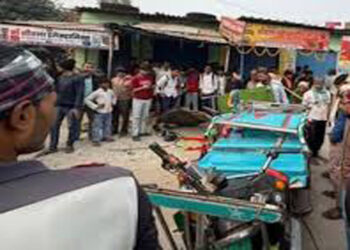 मऊ में भीषण सड़क हादसे में तीन की मौत, सात लोग गंभीर रूप से घायल