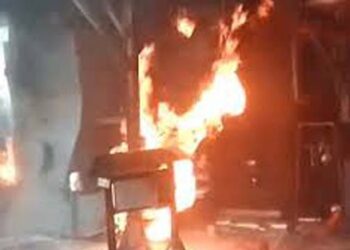 गोरखपुर के गीडा में फैक्टरी की आग 25 घंटे बाद बुझी