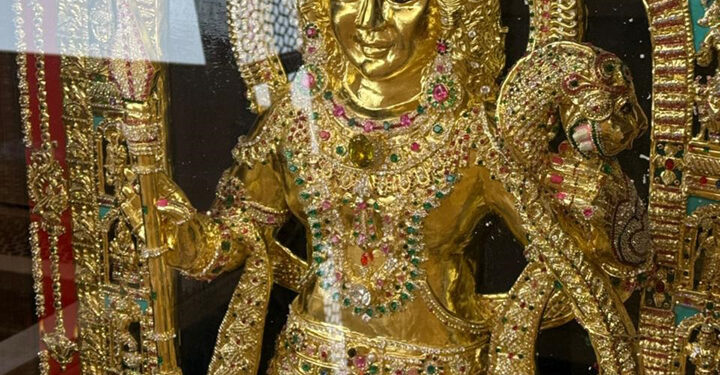 अयोध्या के श्रीराम मंदिर में एक अनाम भक्त ने कर्नाटक से बेहद कीमती और भव्य प्रतिमा की दान, अनुमानित 25-30 करोड़ रुपये