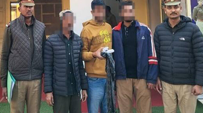 मेरठ में सिपाही से मारपीट का वीडियो वायरल, तीन आरोपी गिरफ्तार