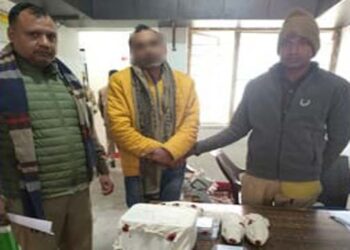 भदोही में एमडीएमए बनाने की फैक्टरी पर छापा, मालिक गिरफ्तार