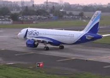हैदराबाद आ रहे इंडिगो के विमान को बम की धमकी मिलने के बाद मुंबई में उतारा गया