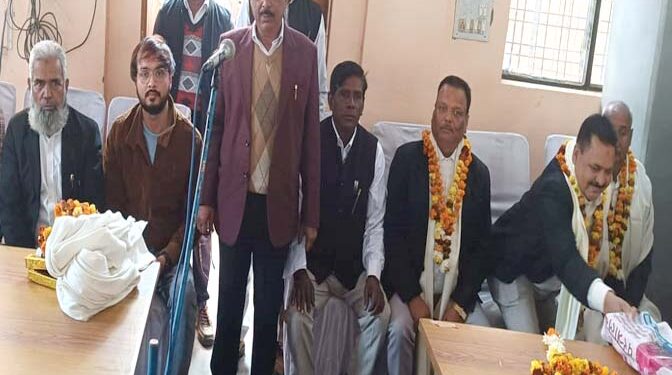 रुदौली: अधिवक्ता दिवस पर तहसील के तीन अधिवक्ता किये गए सम्मानित