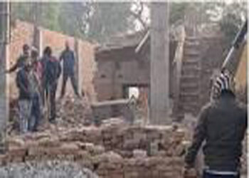 अमेठी में मकान के मलबे में दबकर मजदूर की मौत