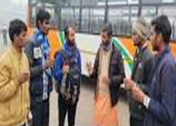 किर्गिस्तान में फंसे 12 में से नौ श्रमिकों की हुई वतन वापसी