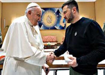 यूरोप का समर्थन जुटाने जेलेंस्की पोप से मिलने रोम पहुंचे, रूस को क्षेत्र सौंपने से किया इनकार