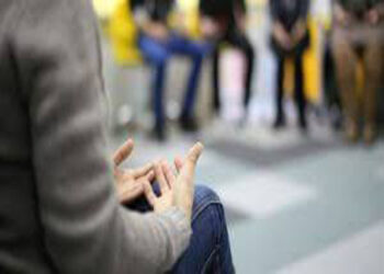 सकारात्मक मनोविज्ञान के विशेषज्ञ खुद अपनी सलाह का पालन नहीं करते