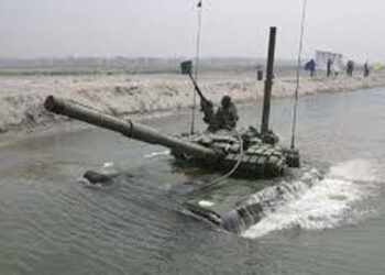 नियमित सैन्य अभ्यास के दौरान टैंक नहर में डूबा, एक जवान की मौत