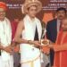 दण्डकर्म पारायणम् का अखंड, शुद्ध पाठ करने वाले मुख्यमंत्री योगी ने वैदिक साधक देवव्रत महेश रेखे को किया सम्मानित
