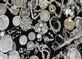 चांदी ने छीना चैन, महंगे भावों से सर्राफा बाजार सन्नाटे की कगार पर