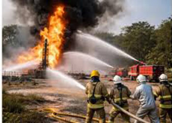 आंध्र प्रदेश में गैस के कुएं की आग; बुझाने दिल्ली, मुंबई से पहुंची विशेषज्ञ टीम