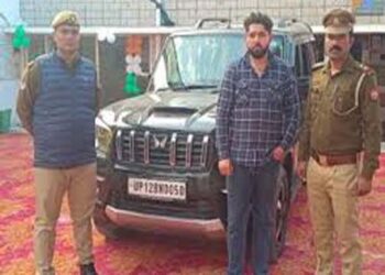 मेरठ में कार पर विधायक का फर्जी पास लगाकर घूम रहे युवक को पुलिस ने पकड़ा