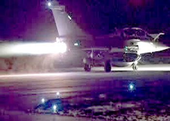 सीरिया में आईएस के संदिग्ध ठिकाने पर ब्रिटेन, फ्रांस के युद्धक विमानों का हमला