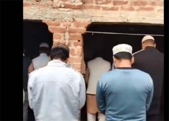 बरेली में खाली घर में सामूहिक नमाज पढ़ने के आरोप में 12 व्यक्ति गिरफ्तार