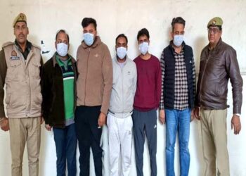 गाजियाबाद: फर्जी Liv-52 बनाने वाले गिरोह का भंडाफोड़, 05 गिरफ्तार
