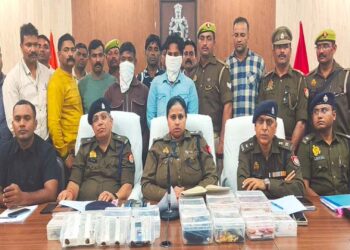 मिर्जापुर: पुलिस मुठभेड़ के बाद चार आरोपी गिरफ्तार, लूटा हुआ 3.6 किलोग्राम सोना बरामद