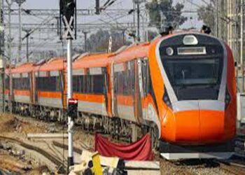 हरदोई में वंदे भारत एक्सप्रेस पर अज्ञात बच्चों द्वारा पथराव; ट्रेन में थे RSS प्रमुख भी