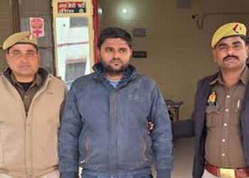 इटावा में करोड़ों रुपये की जीएसटी चोरी के आरोप में पांच लोग गिरफ्तार