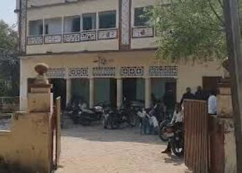 गोरखपुर में जमीनी विवाद में अधिवक्‍ता की पीट-पीटकर हत्या, मामला दर्ज