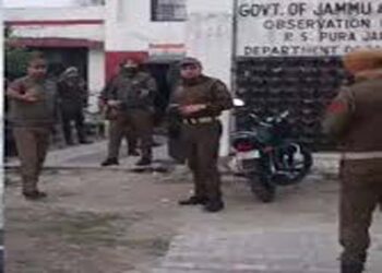 जम्मू: पुलिस पर हमला करने के बाद गैंगस्टर, दो पाकिस्तानी नागरिक बाल सुधार गृह से भागे