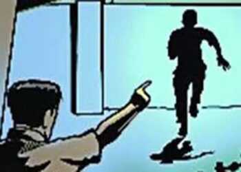 बाराबंकी में न्यायालय परिसर से विचाराधीन कैदी फरार