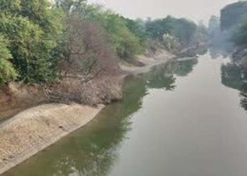 अयोध्या: युवती ने बिल्हार घाट स्थित शारदा सहायक बड़ी नहर में लगाई छलांग, लापता