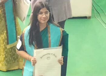 अयोध्या की अपूर्वा वर्मा को दिल्ली विश्वविद्यालय से मिला स्वर्ण पदक