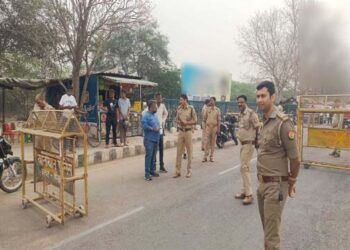 ईद से पहले लखनऊ में व्यापक स्तर पर पुलिसकर्मियों की तैनाती