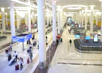 ईरान युद्ध के बीच खाड़ी में उड़ानें ठप, सुरक्षित निकलने को अमीर दे रहे लाखों यूरो