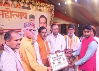 मां कामाख्या महोत्सव में ‘राष्ट्र रक्षक सम्मान 2026’ का भव्य आयोजन; शहीद के परिजन व पुलिस कर्मी सम्मानित
