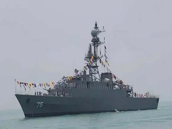 कोलंबो: श्रीलंका के तट पर ईरानी फ्रिगेट पर सबमरीन अटैक के बाद कम से कम 101 लोग लापता