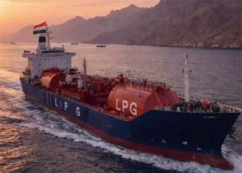 एलपीजी वाहक जहाज शिवालिक मुंद्रा बंदरगाह पर पहुंचा, आज भारत पहुंचेगा ‘नंदा देवी’ जहाज