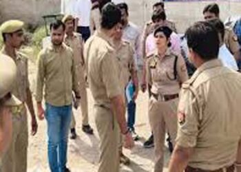 आगरा में होटल में प्रेमिका ने प्रेमी की बेरहमी से हत्या, गिरफ्तार