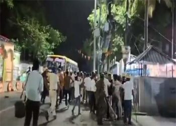 पश्चिम बंगाल: भाजपा उम्मीदवार के आवास के बाहर हुई गोलीबारी में सीआईएसएफ का जवान घायल