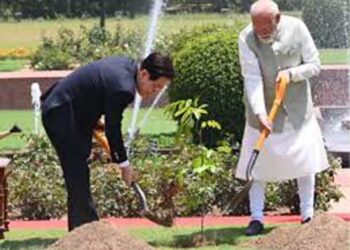 दक्षिण कोरिया के राष्ट्रपति और मोदी लगाया सीता अशोक का पौधा, लगेगा अयोध्या के रानी ह्वांग-ओक स्मारक पार्क में