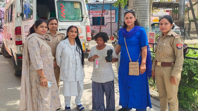 अयोध्या में मानवता की मिसाल: समाजसेविका भारती सिंह ने नग्न व बेसहारा युवती को दिया सहारा