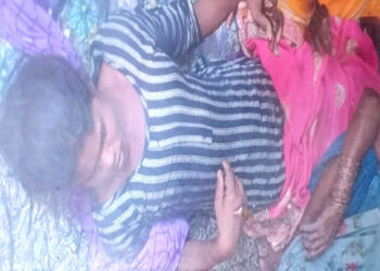 अयोध्या के रुदौली में शौच के लिए गई युवती की झटका मशीन के करंट  से मौत
