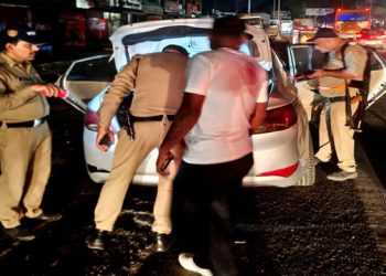 देहरादून में ‘एसयूवी’ वाहन से डेढ़ करोड़ रुपये से अधिक की नकदी बरामद