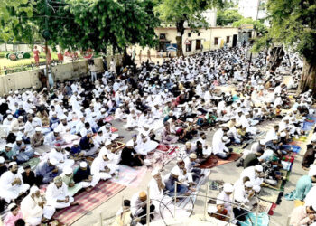 अयोध्या समेत उप्र में कड़ी सुरक्षा के बीच शांतिपूर्वक अदा की गई बकरीद की नमाज