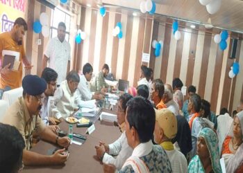रुदौली में सम्पूर्ण समाधान दिवस में 217 शिकायत दर्ज; मौके 05 शिकायत का निस्तारण