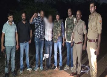 झांसी में नाबालिग लड़की से बलात्कार करने का आरोपी पुलिस मुठभेड़ के बाद गिरफ्तार