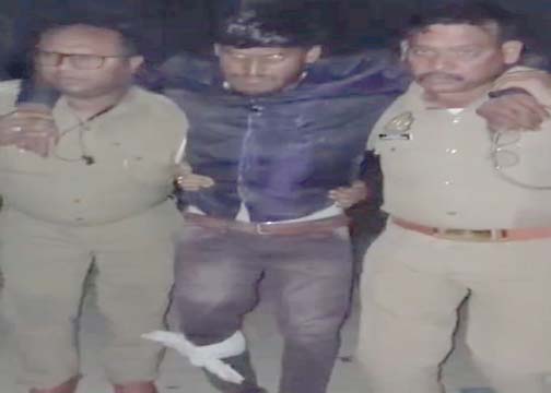 सुलतानपुर में छेड़खानी के आरोपी पुलिस में मुठभेड़ गिरफ्तार, पैर लगी गोली