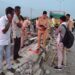 हापुड़ में खराब बस से उतरे यात्रियों को ट्रेलर ने कुचला, बच्ची समेत दो की मौत, छह घायल