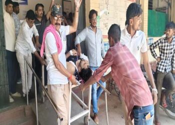 फतेहपुर में पिता बना हैवान! बेटे और बहू को मारी गोली, दोनों की हालत गंभीर