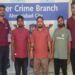 गुजरात पुलिस ने ‘एपीके फाइल’ भेजकर साइबर धोखाधड़ी करने वाले गिरोह का किया भंडाफोड़; तीन गिरफ्तार