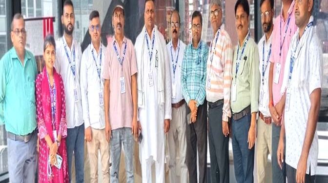 रुदौली: नेशनल यूनियन ऑफ जर्नलिस्ट्स इंडिया (NUJI) की मासिक बैठक संपन्न, पत्रकार हितों एवं वृक्षारोपण अभियान पर बनी रणनीति