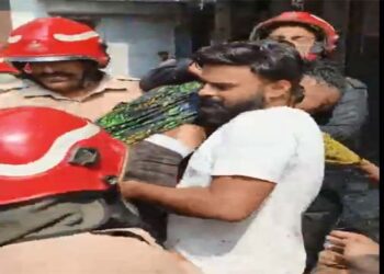 दक्षिण दिल्ली के होटल में भीषण आग लगने से 21 लोगों की मौत, 35 लोगों का हुआ रेसस्कू