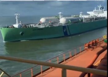 LNG Carrier ‘दिशा’ Hormuz से निकला सुरक्षित, 62,370 मीट्रिक टन LNG कार्गो
