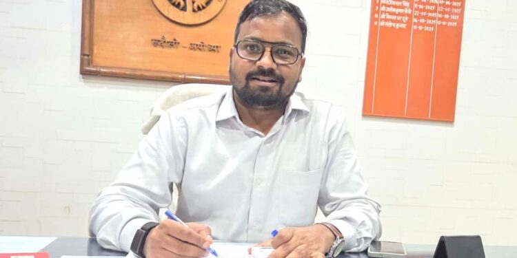 अयोध्या: रुदौली के नए एसडीएम विनोद कुमार गुप्ता ने संभाला कार्यभार, लापरवाही पर दी सख्त चेतावनी!