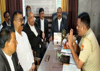पुलिस ने नहीं सुनी तो वकीलों ने उठाया बड़ा कदम! चंपत राय समेत इन 3 दिग्गजों पर FIR कराने के लिए खटखटाएंगे कोर्ट का दरवाजा